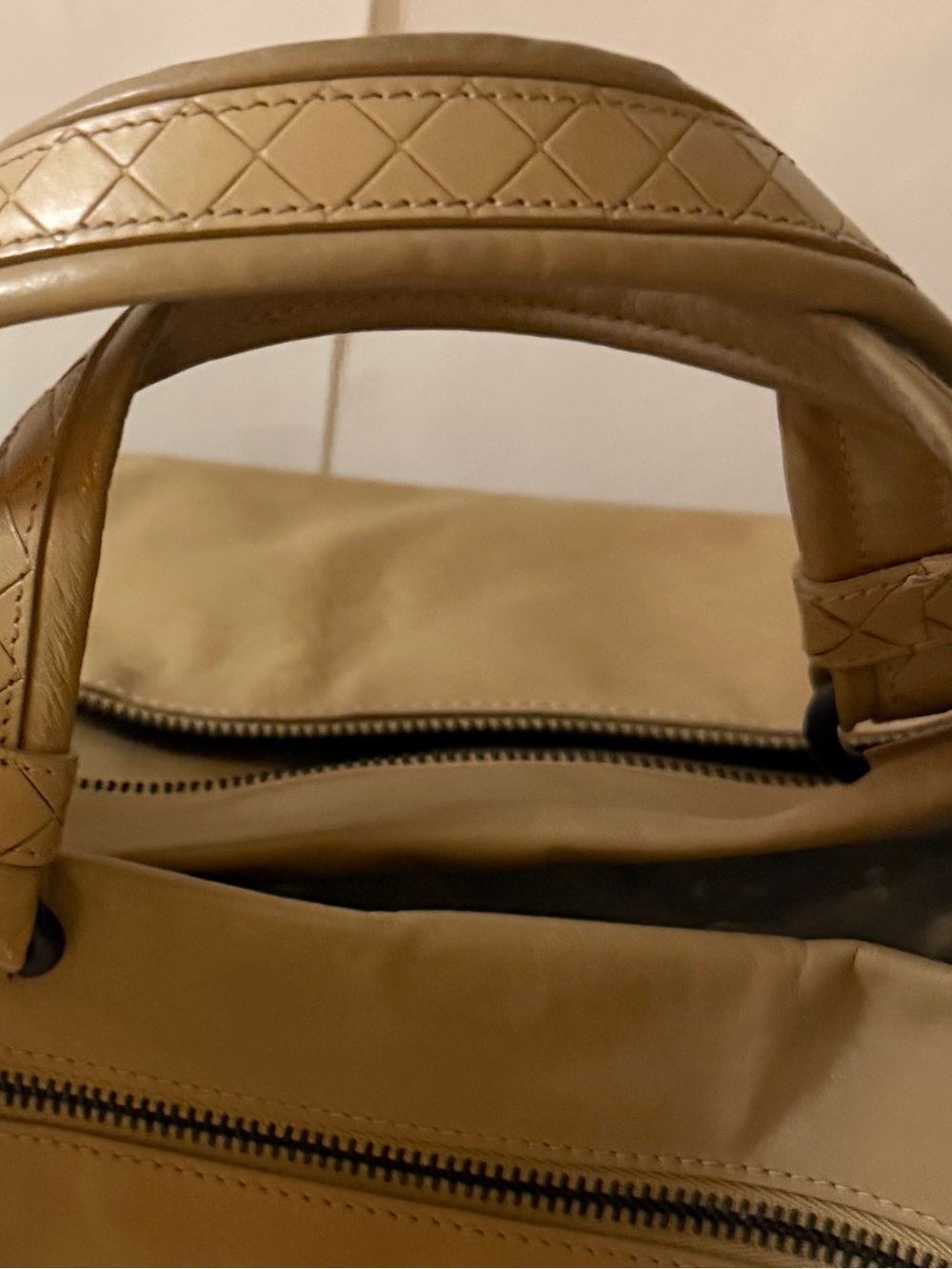Authentic Bottega Veneta Tan Leather Travel Duffel Bag - Picture 12 of 16